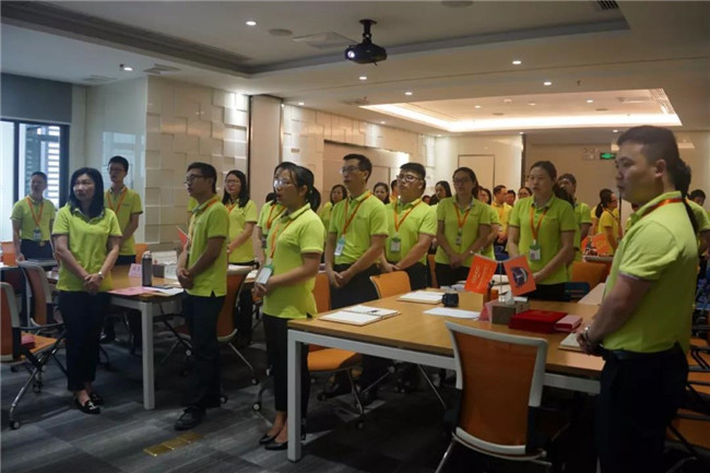 博皓司訓(xùn) : 簡(jiǎn)單做人,用心做事,快樂生活